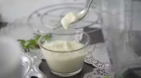Bikin Yoghurt Sendiri di Rumah, Lebih Ramah Cerna dan Kaya Manfaat