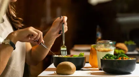 Mindful Eating, Cara Sederhana Agar BB Lebih Stabil